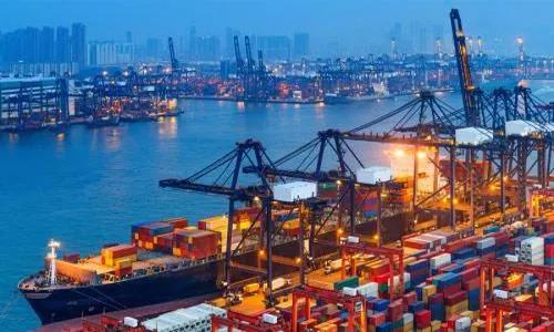 Los puertos europeos tienen una congestión de contenedores sin precedentes