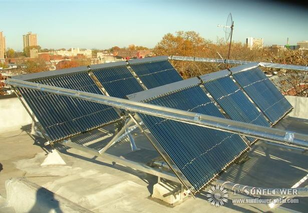 Instalaci&oacute;n de colectores solares y soportes (6)
