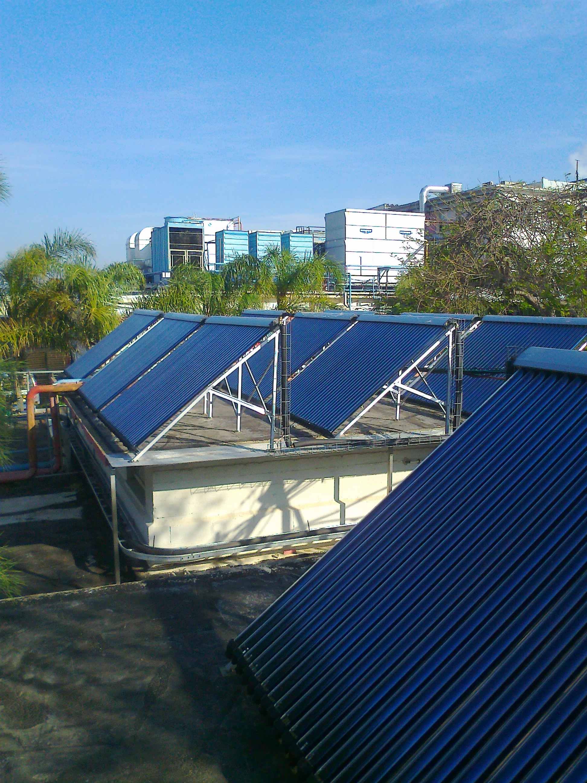 Aplicación del sistema de calentamiento de agua solar del hotel