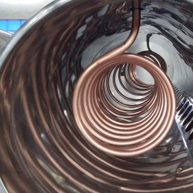 La diferencia entre precalentar el calentador de agua solar con bobina de cobre y el calentador de agua solar presurizado integrado-5